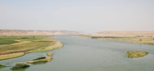 El río Éufrates, donde se encuentra.